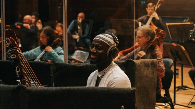 Seckou Keita recording with the BBC Concert Orchestra